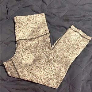 Lululemon High Rise Wunder Under Crop